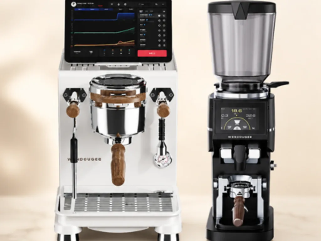 Espresso machine and coffee grinder for home and café use